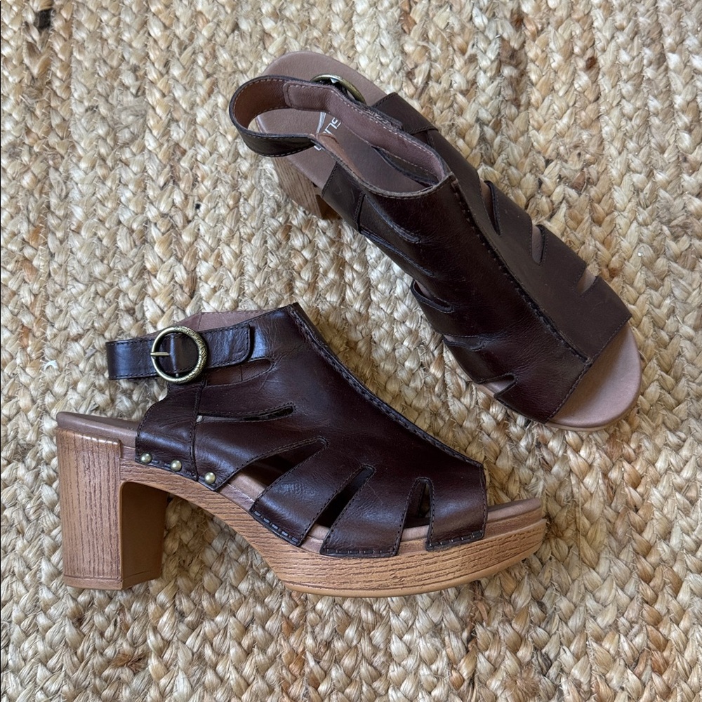 Dansko 41 Demetra Slingback Sandals Brown Leather Chunky High Block Heel